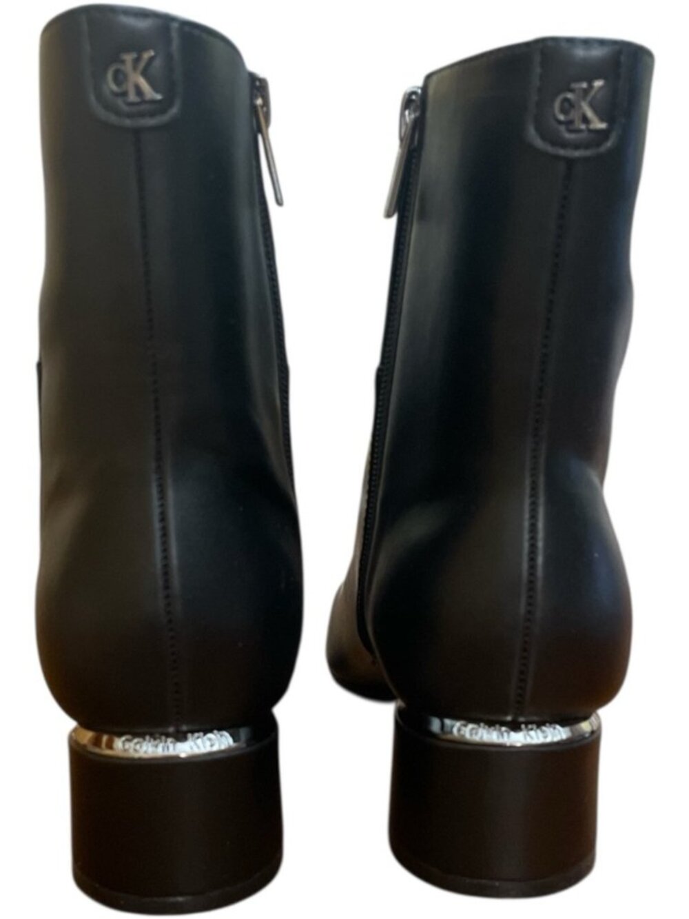 #22 Calvin Klein Women's Parry Block Heel Ankle Booties - Black Smooth - Picture 9 of 16